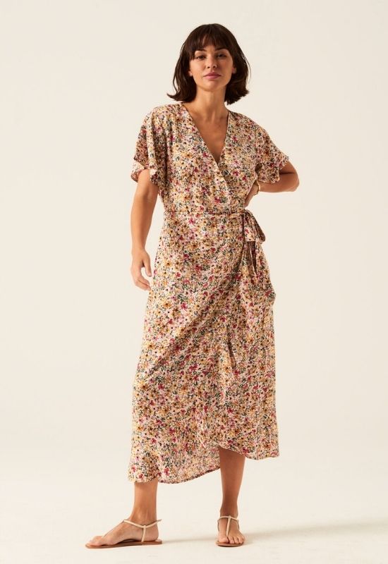 Clothing  Floral print dress long, Fashion outfits, Summer