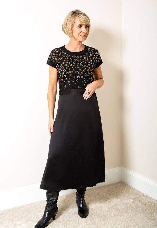 The Tara - Black Midi Skirt - Your Style Your Story