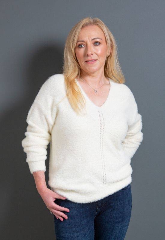 Garcia Vanilla Fluffy V-neck Pullover - Your Style Your Story